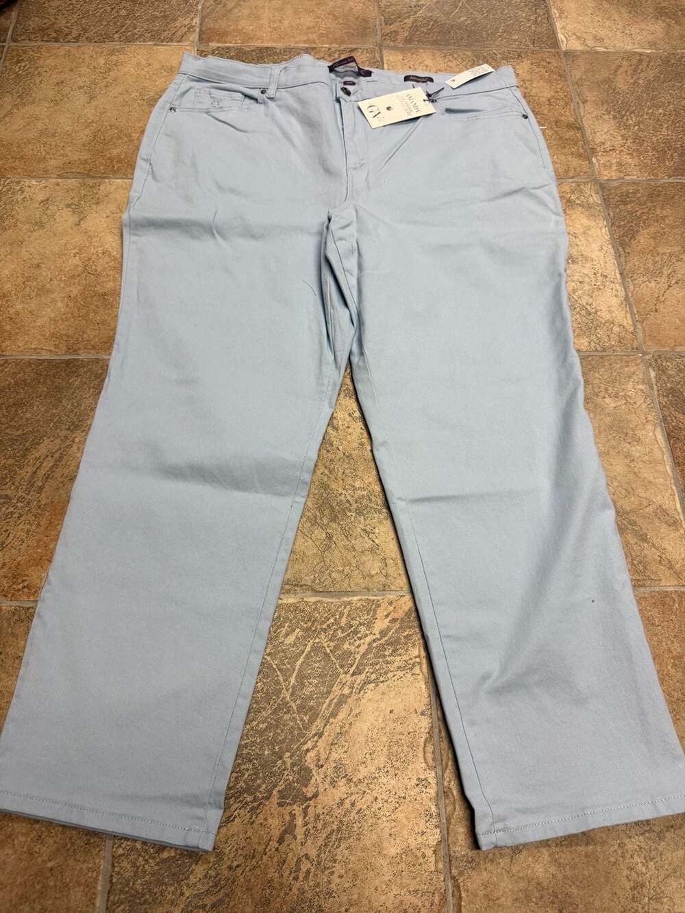 Gloria Vanderbilt Amanda The Original Slimming Jean in Dreamy Blue